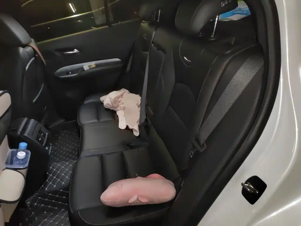 Cadillac XT4 — миниатюра 18
