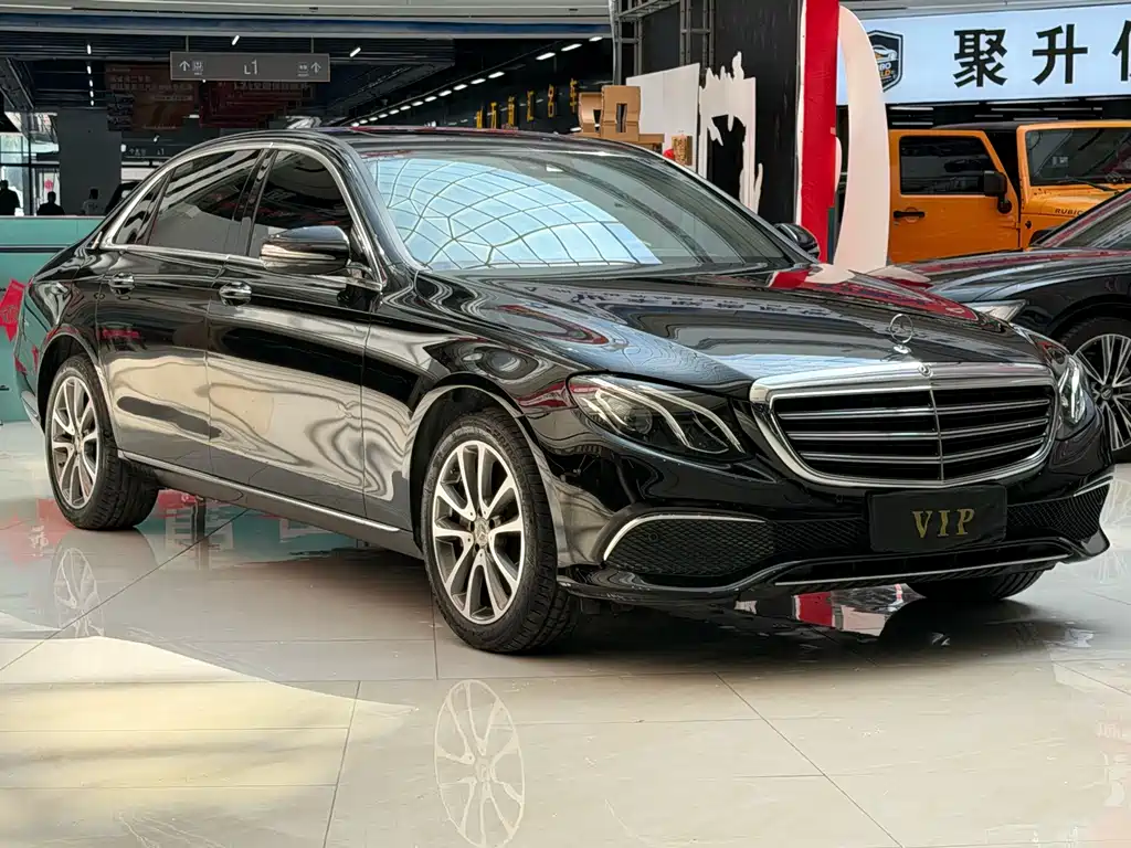 Mercedes-Benz E-Class — миниатюра 3