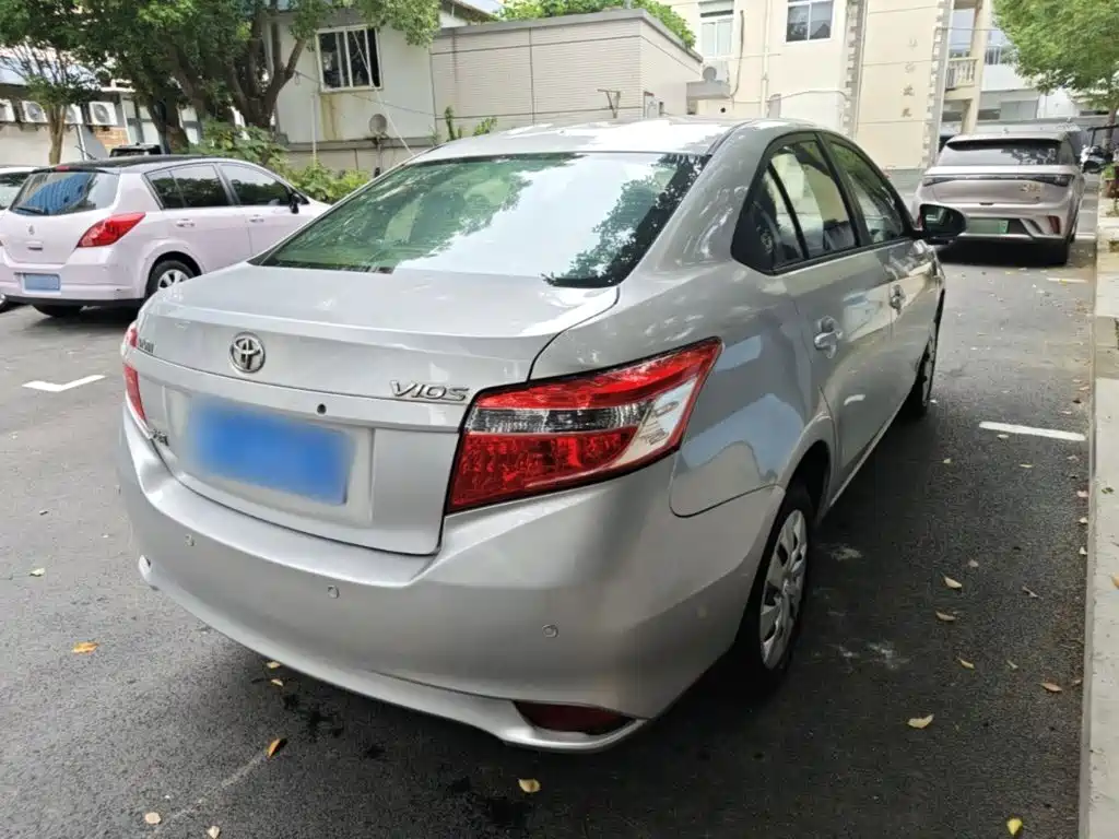 Toyota Vios — миниатюра 7