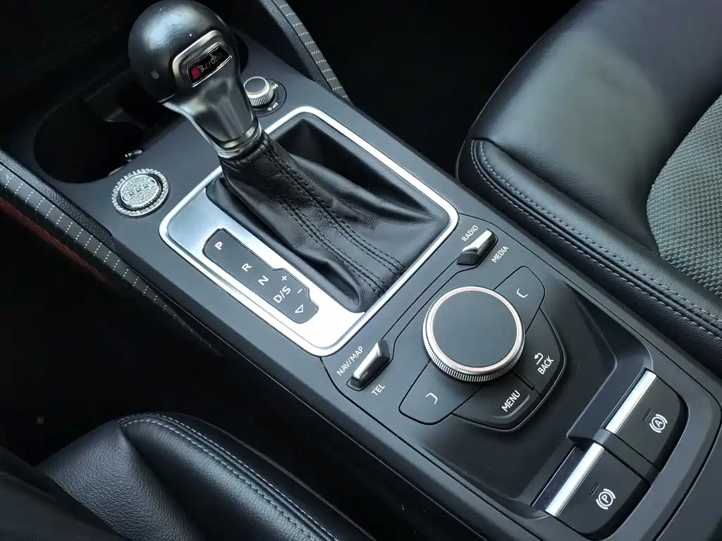 Audi Q2L 2020 35 TFSI Fashion