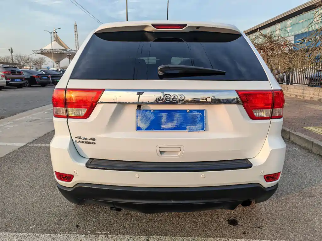 Jeep Grand Cherokee (Import) 3.6L Comfort Enjoy Navigation Edition, фото 4