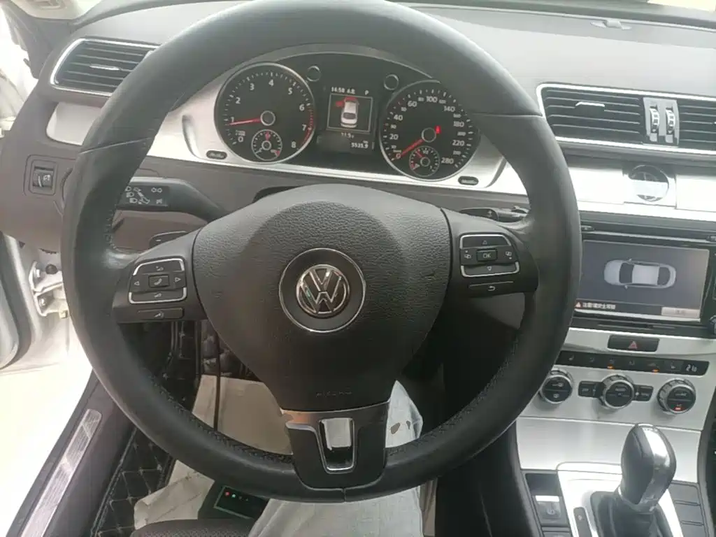 Volkswagen CC — миниатюра 11