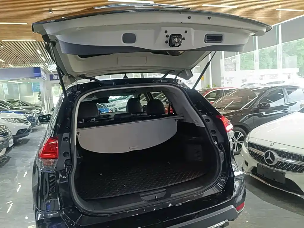 Nissan X-Trail — миниатюра 19
