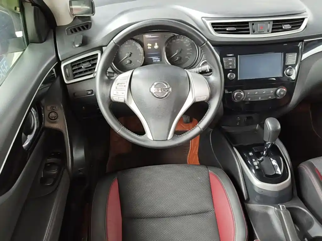 Nissan Qashqai — миниатюра 11