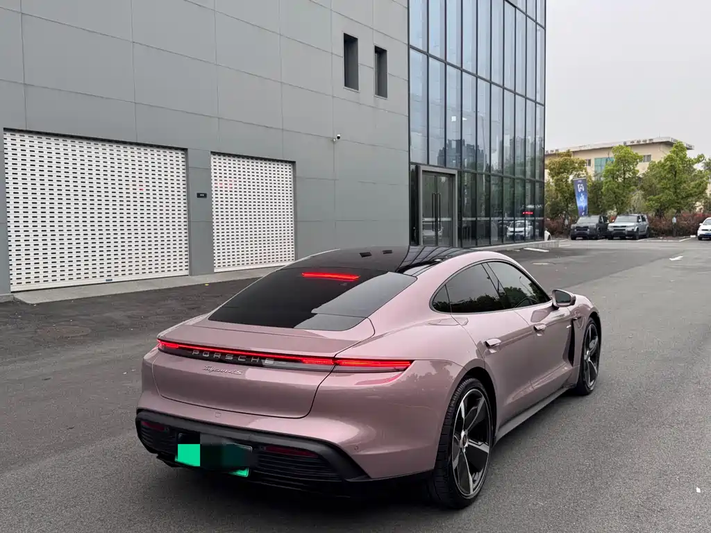 Porsche Taycan — фотографии объявления, Фото 21