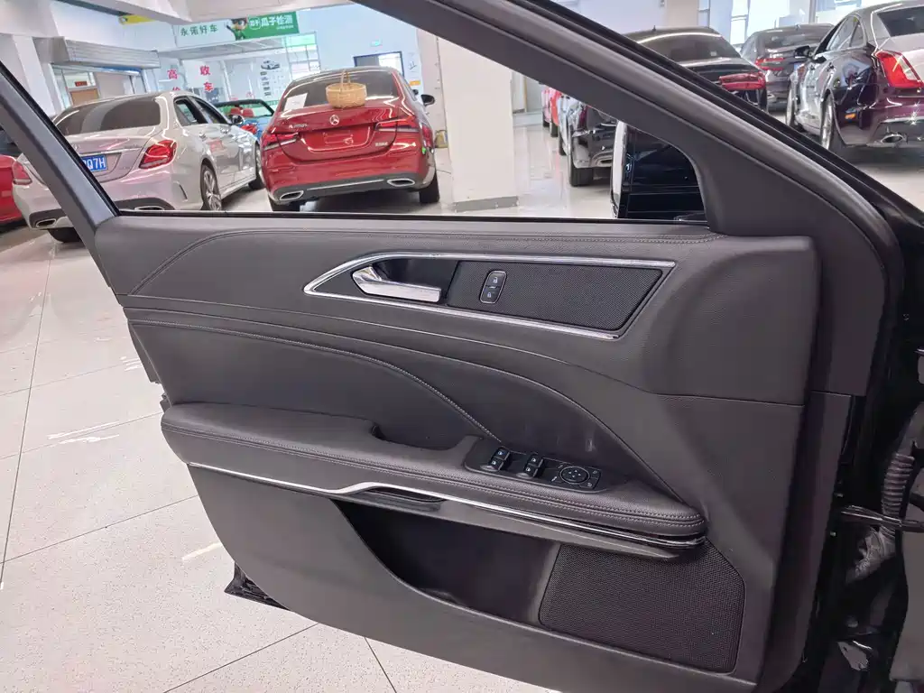 Ford Taurus — миниатюра 14