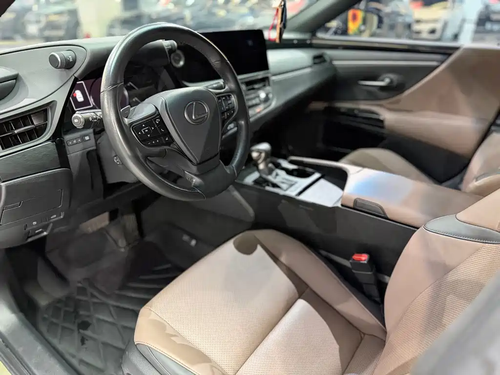 Lexus ES — миниатюра 5