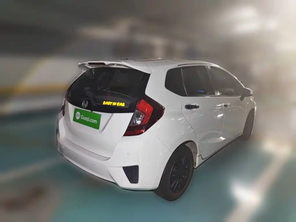Honda Fit — миниатюра 6