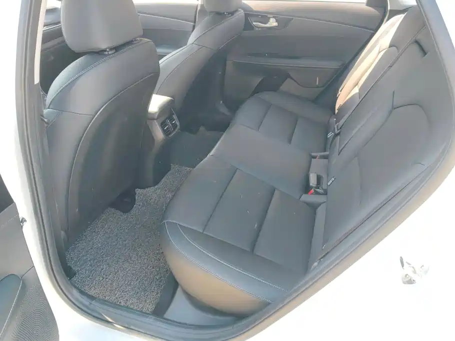 Kia K3 — миниатюра 11