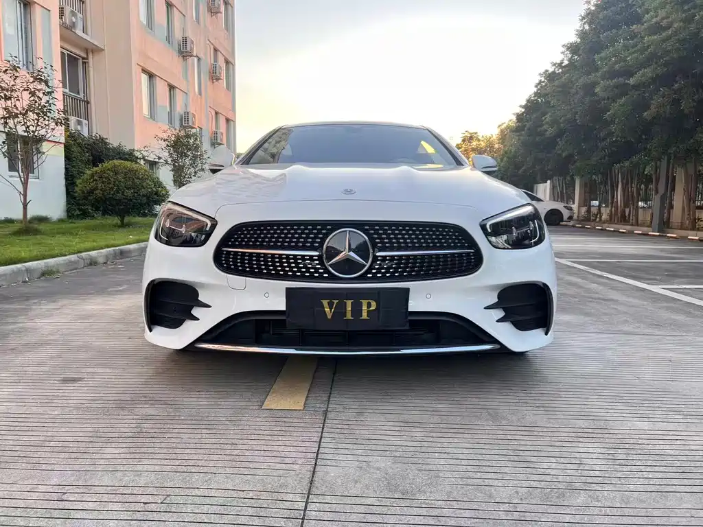 Mercedes-Benz E-Class (Import) — миниатюра 2