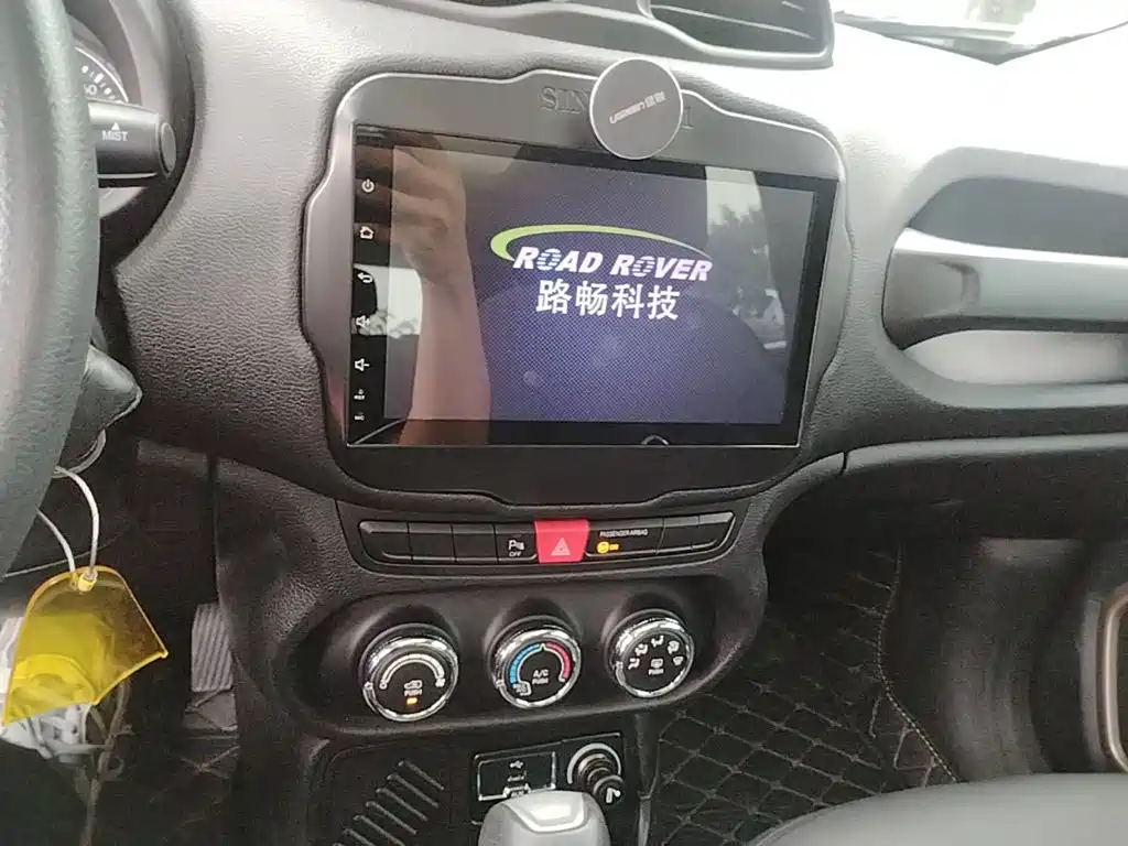 Jeep Renegade — миниатюра 13