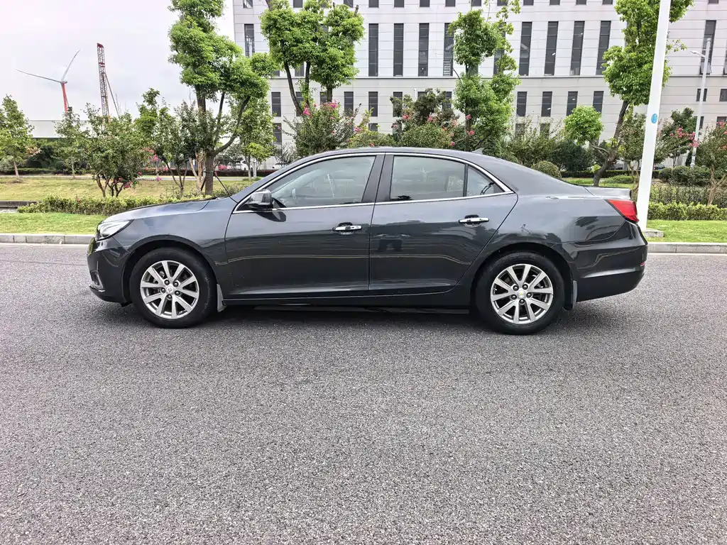 Chevrolet Malibu — миниатюра 11