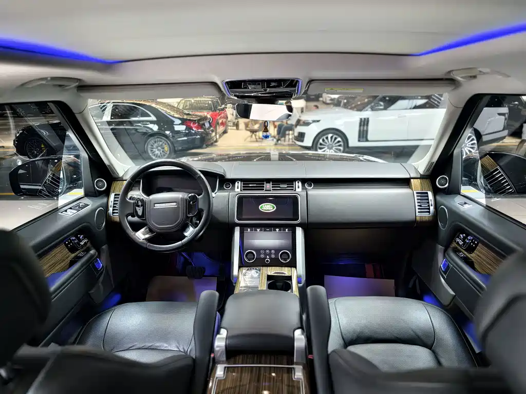 Land Rover Range Rover — миниатюра 9