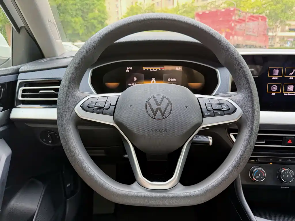 Volkswagen Lavida — миниатюра 13