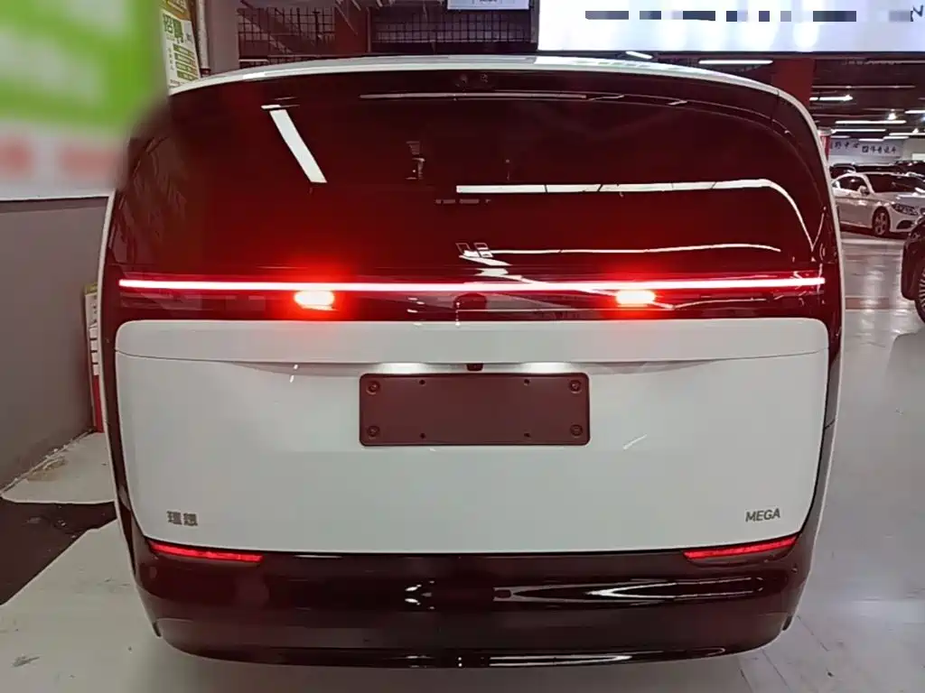 Li Auto Li MEGA — миниатюра 6