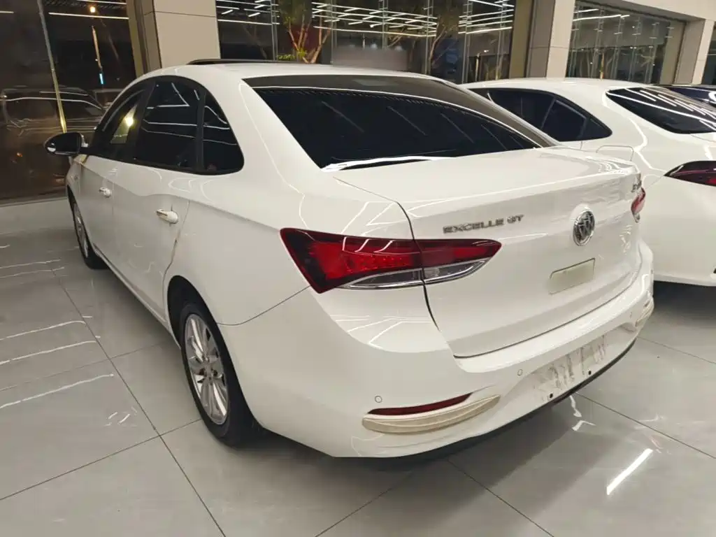 Buick Excelle — миниатюра 5