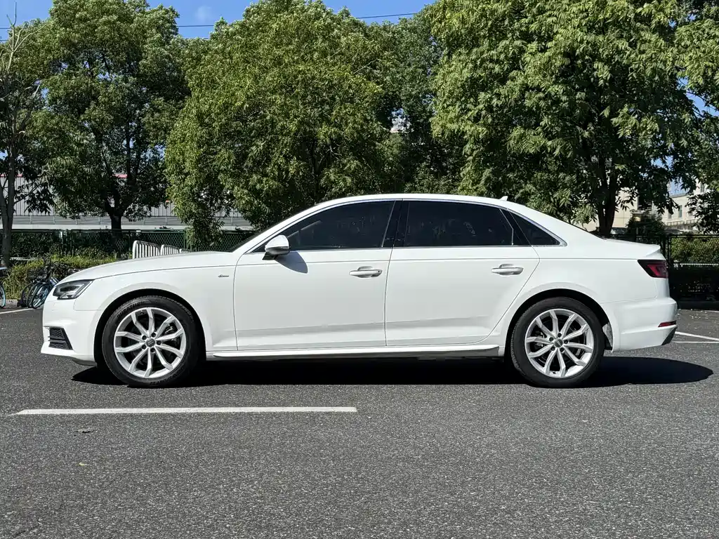 Audi A4L — миниатюра 2