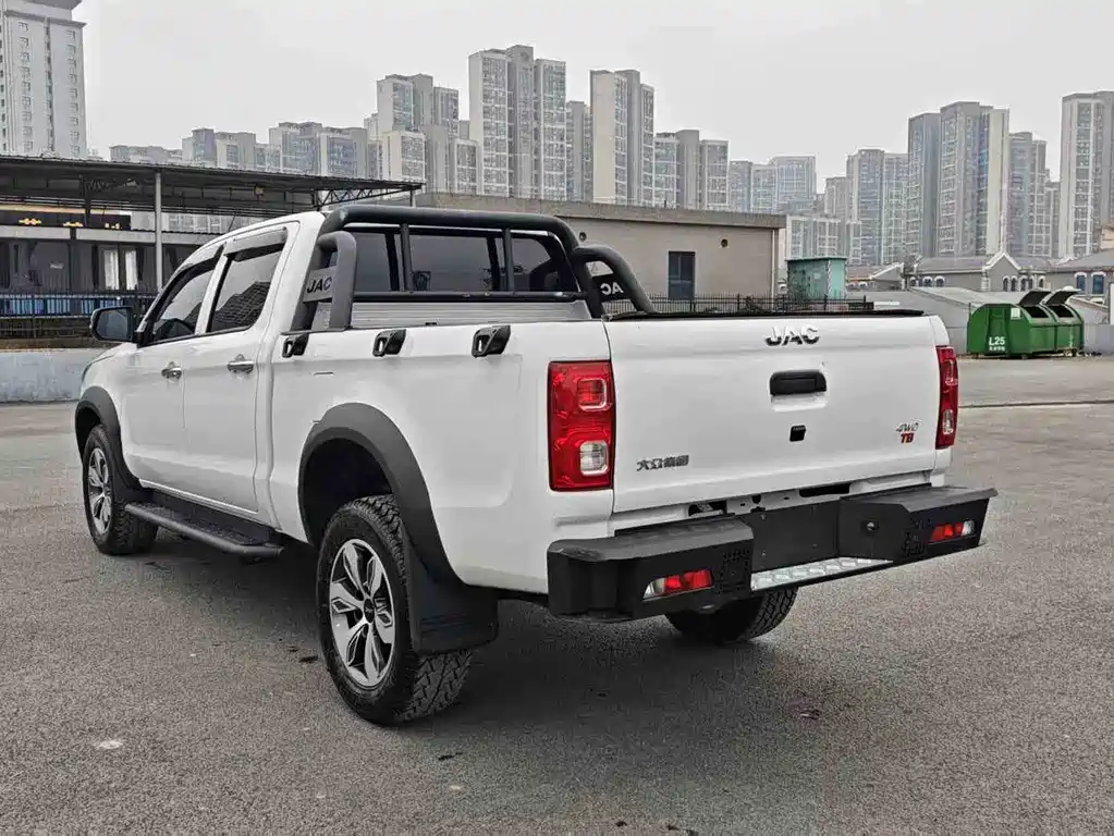 JIANGQI GROUP JAC T8