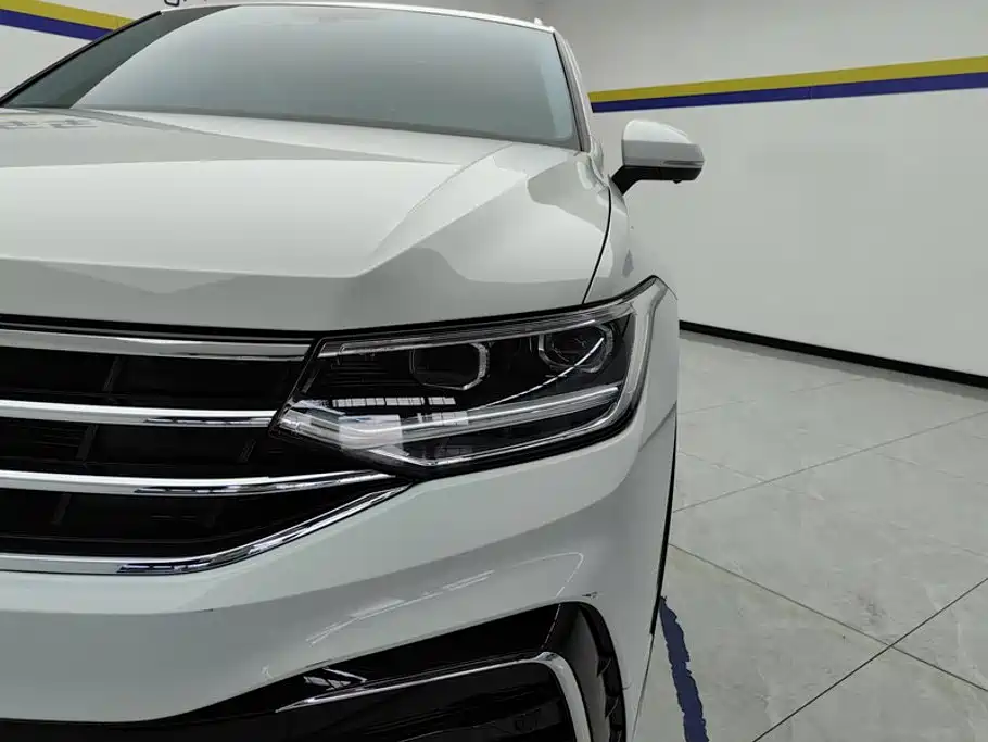 Volkswagen Tiguan L — миниатюра 5