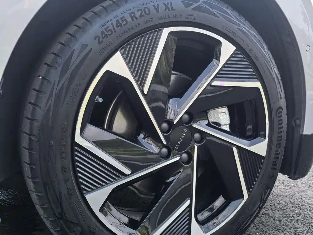 Lynk & Co Z20 — миниатюра 11