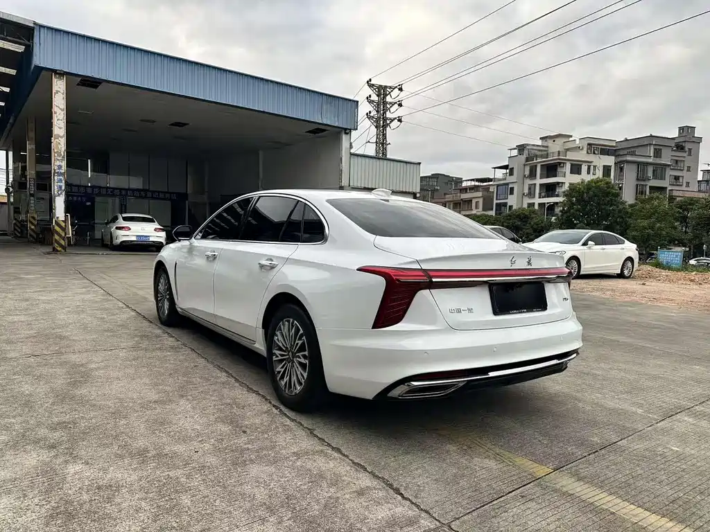Hongqi Hongqi H5 — миниатюра 7