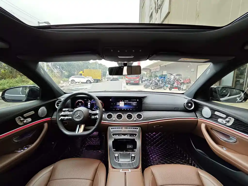 MERCEDES-BENZ E CLASS