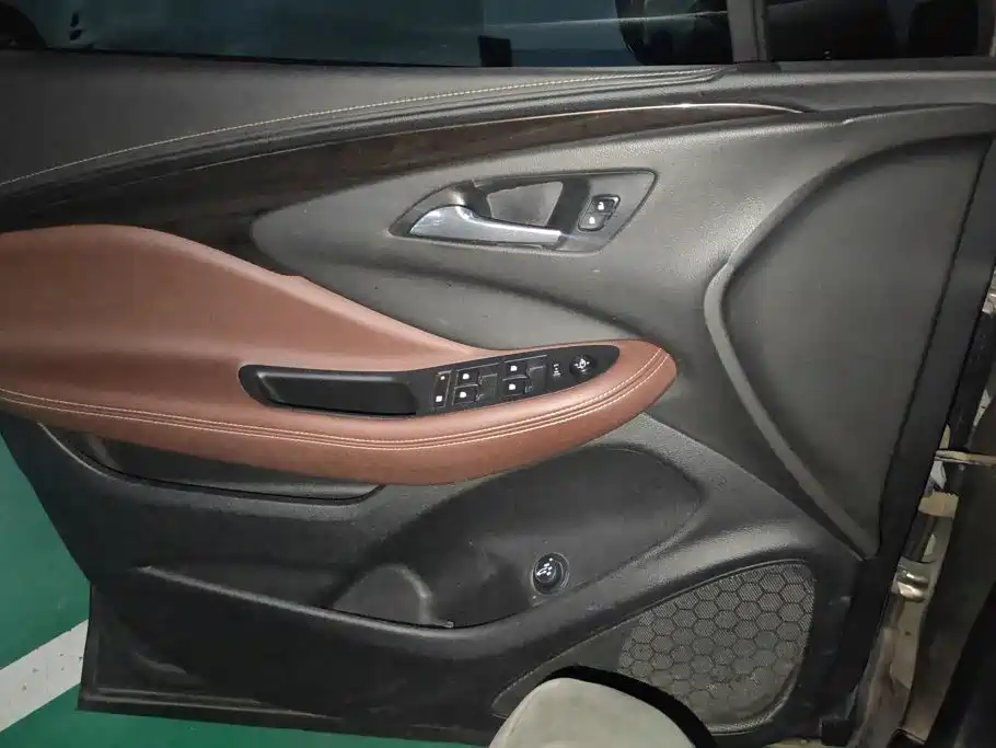 Buick Envision Plus — миниатюра 7