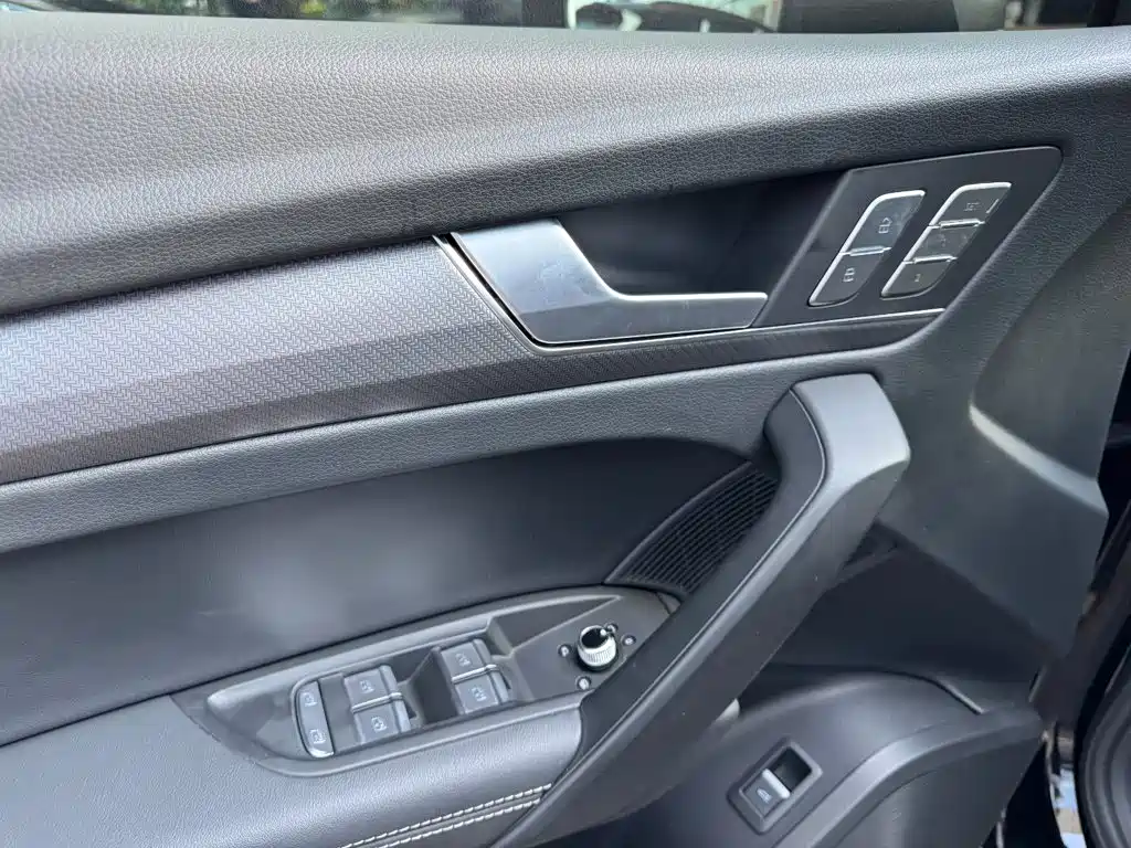Audi Q5L — миниатюра 11