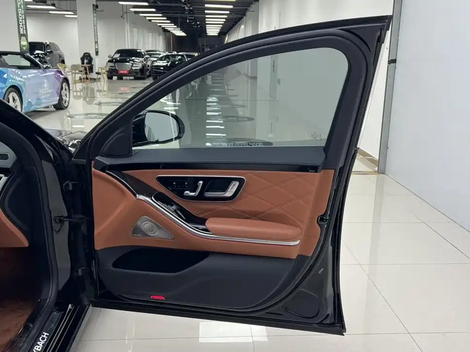 Mercedes-Benz S-Class — миниатюра 14