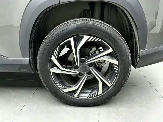 Geely Boyue — миниатюра 19