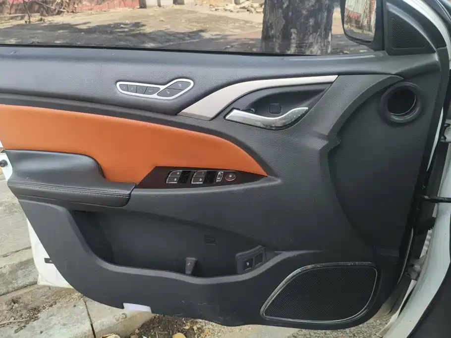 BYD Qin NEV — миниатюра 7