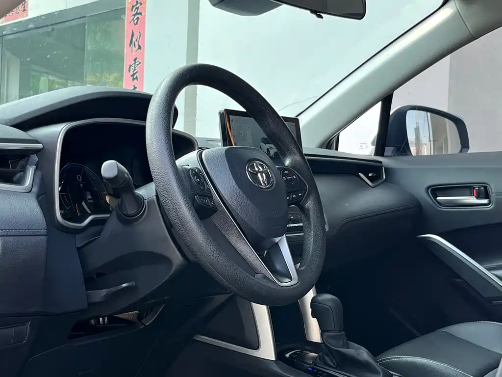Toyota Frontlander — миниатюра 7