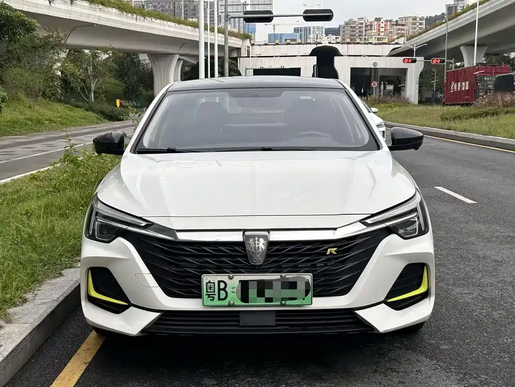 Roewe i6 MAX New Energy — миниатюра 2