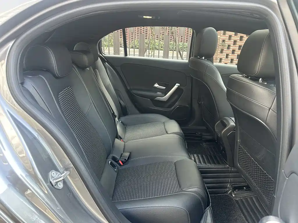 MERCEDES-BENZ A CLASS