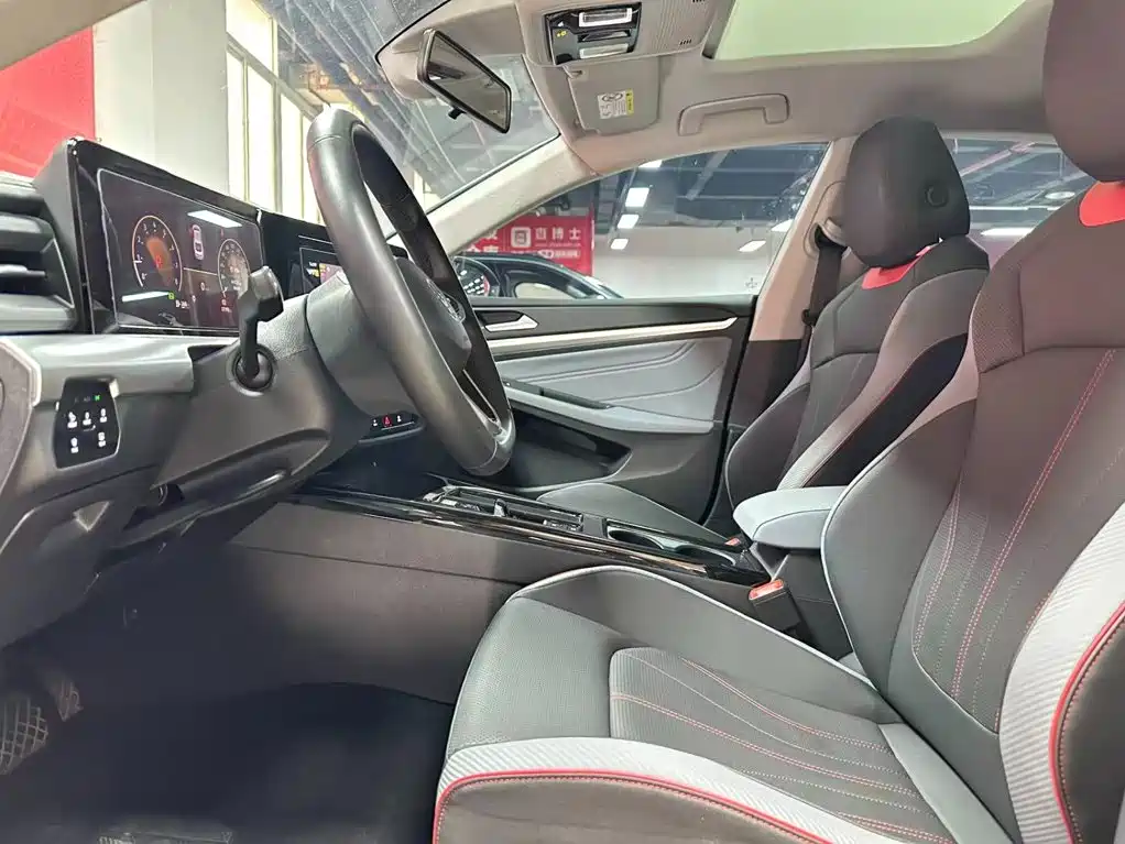 Volkswagen Lamando — миниатюра 8