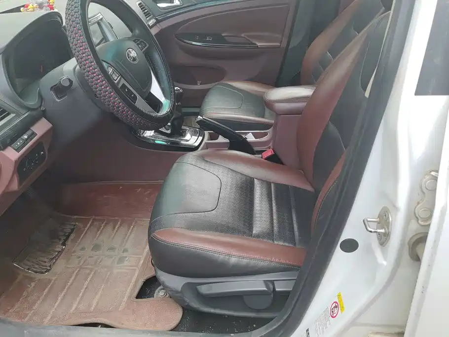 BYD Surui — миниатюра 9