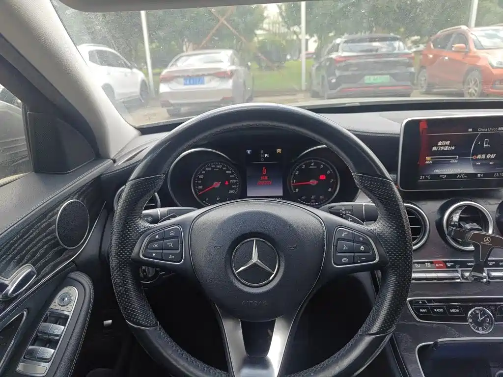 Mercedes-Benz C-Class — миниатюра 4