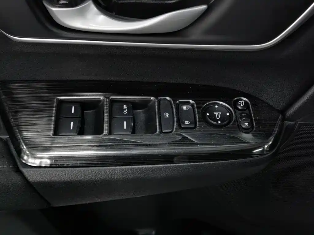 Honda CR-V — миниатюра 9