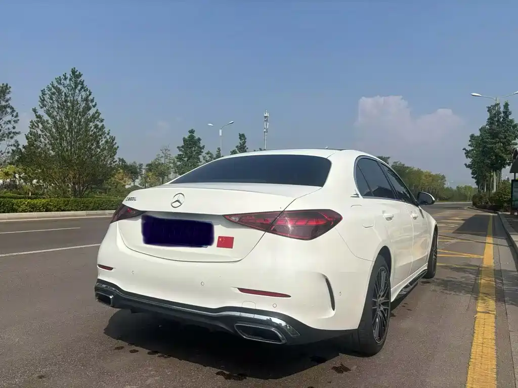 Mercedes-Benz C-Class — миниатюра 9