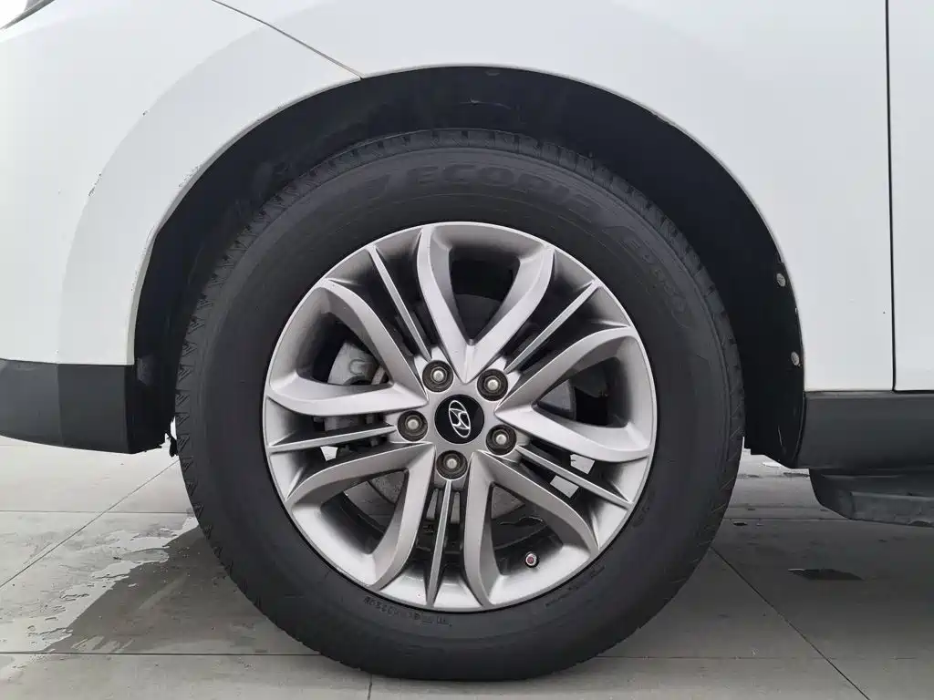 Hyundai ix35 — миниатюра 17