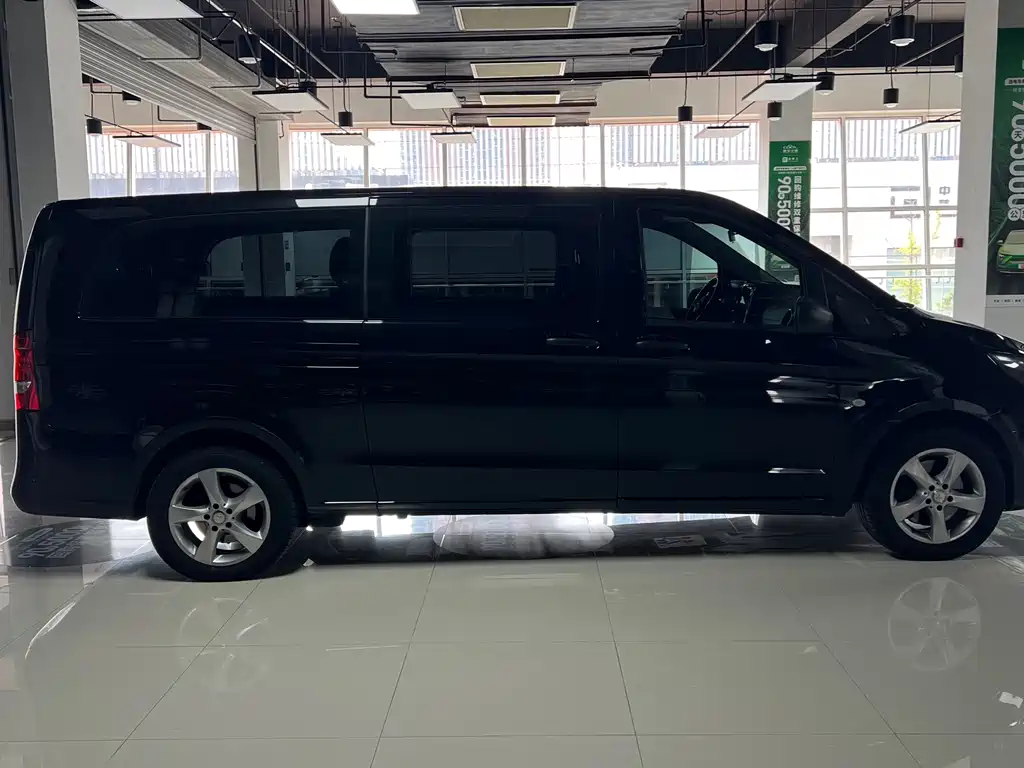 Mercedes-Benz Vito — миниатюра 6