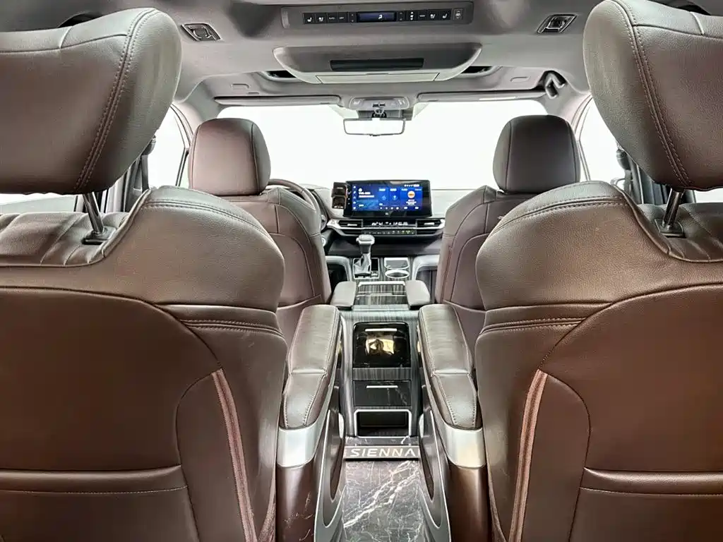 Toyota Sienna 2021 2.5L