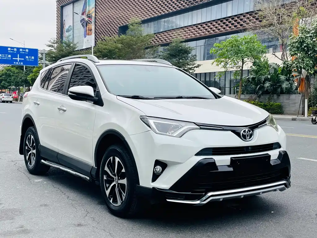 TOYOTA RAV4 RONGFANG