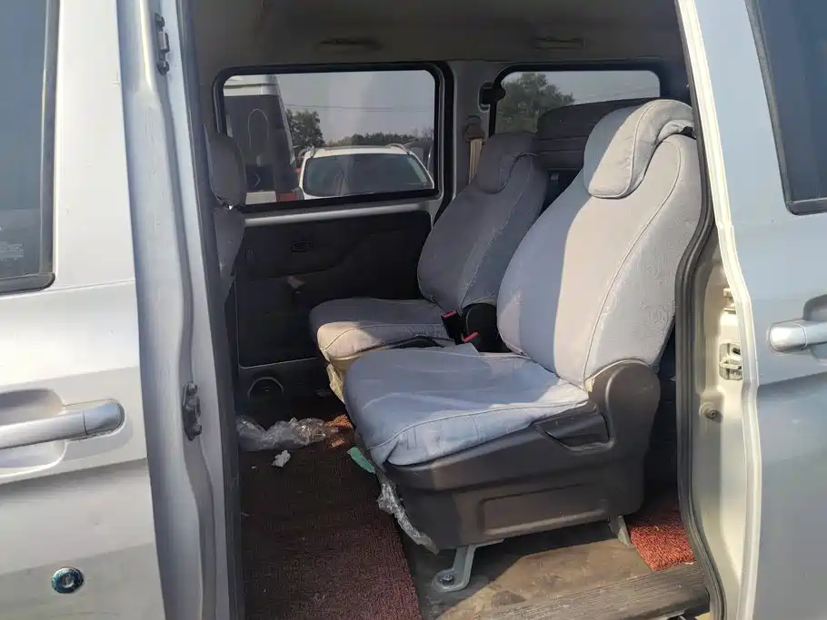 Wuling Hongguang V — миниатюра 11
