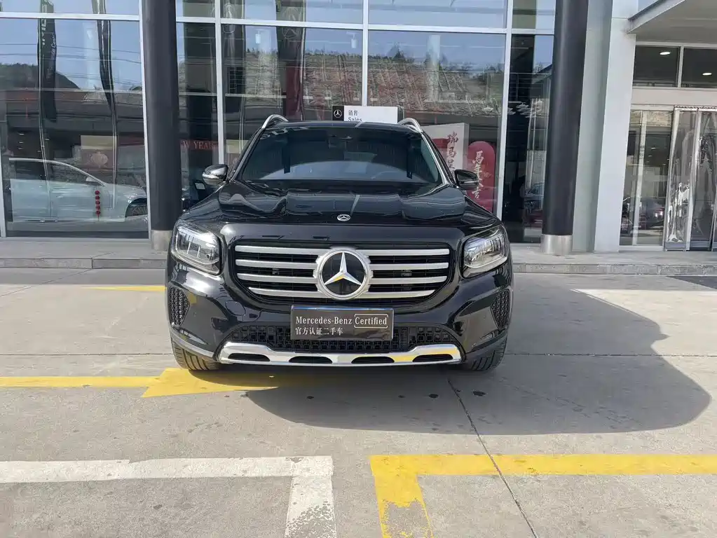 MERCEDES-BENZ GLB