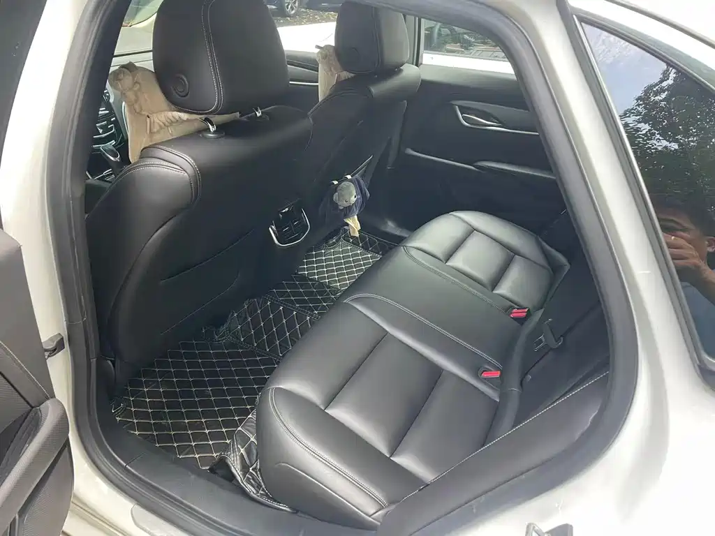 Cadillac XTS 2018 28T
