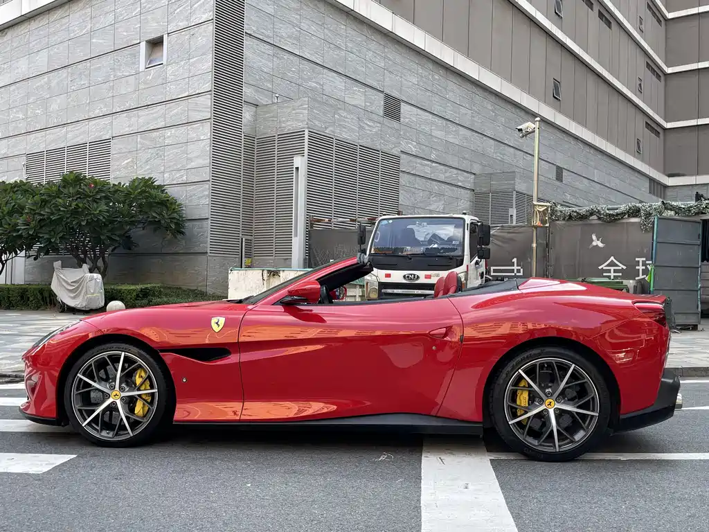Ferrari Portofino — миниатюра 6
