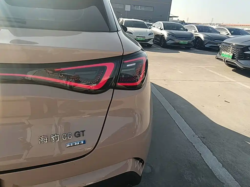 BYD Seal 06GT — миниатюра 8