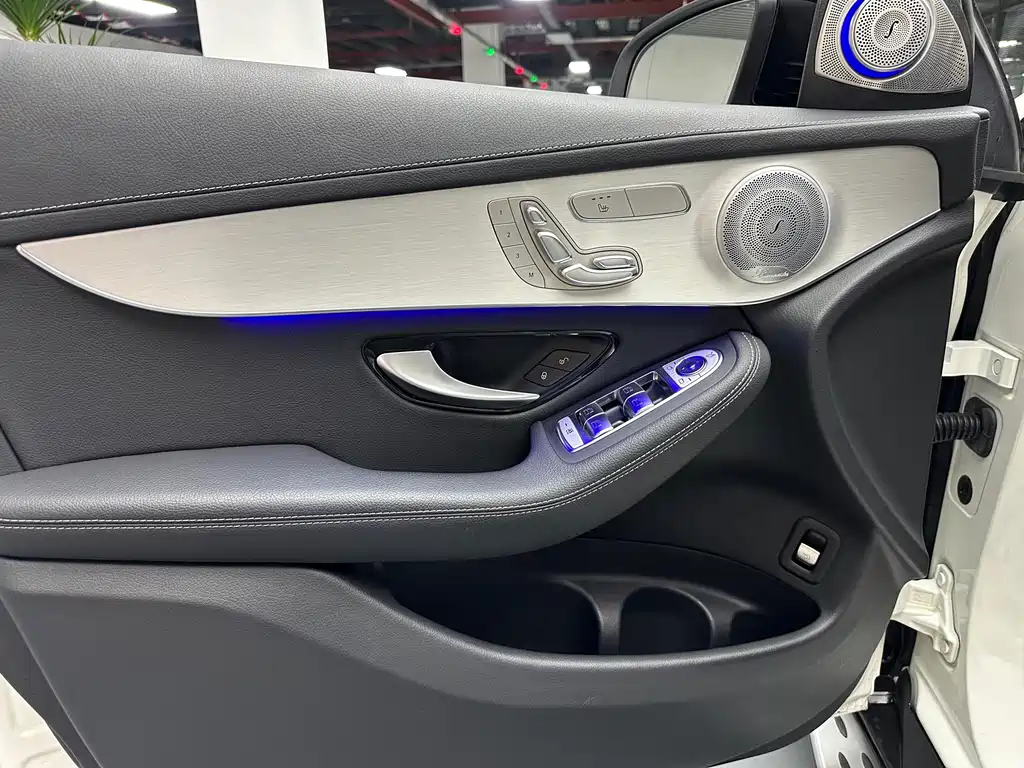 MERCEDES-BENZ GLC COUPE