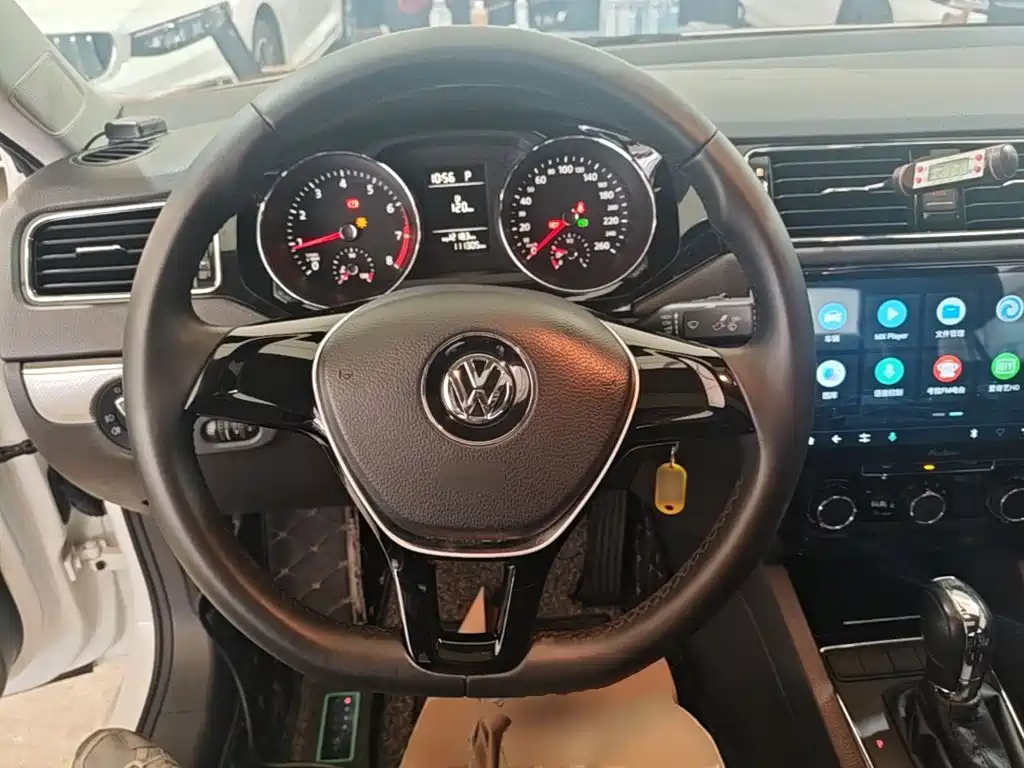 Volkswagen Sagitar — миниатюра 10